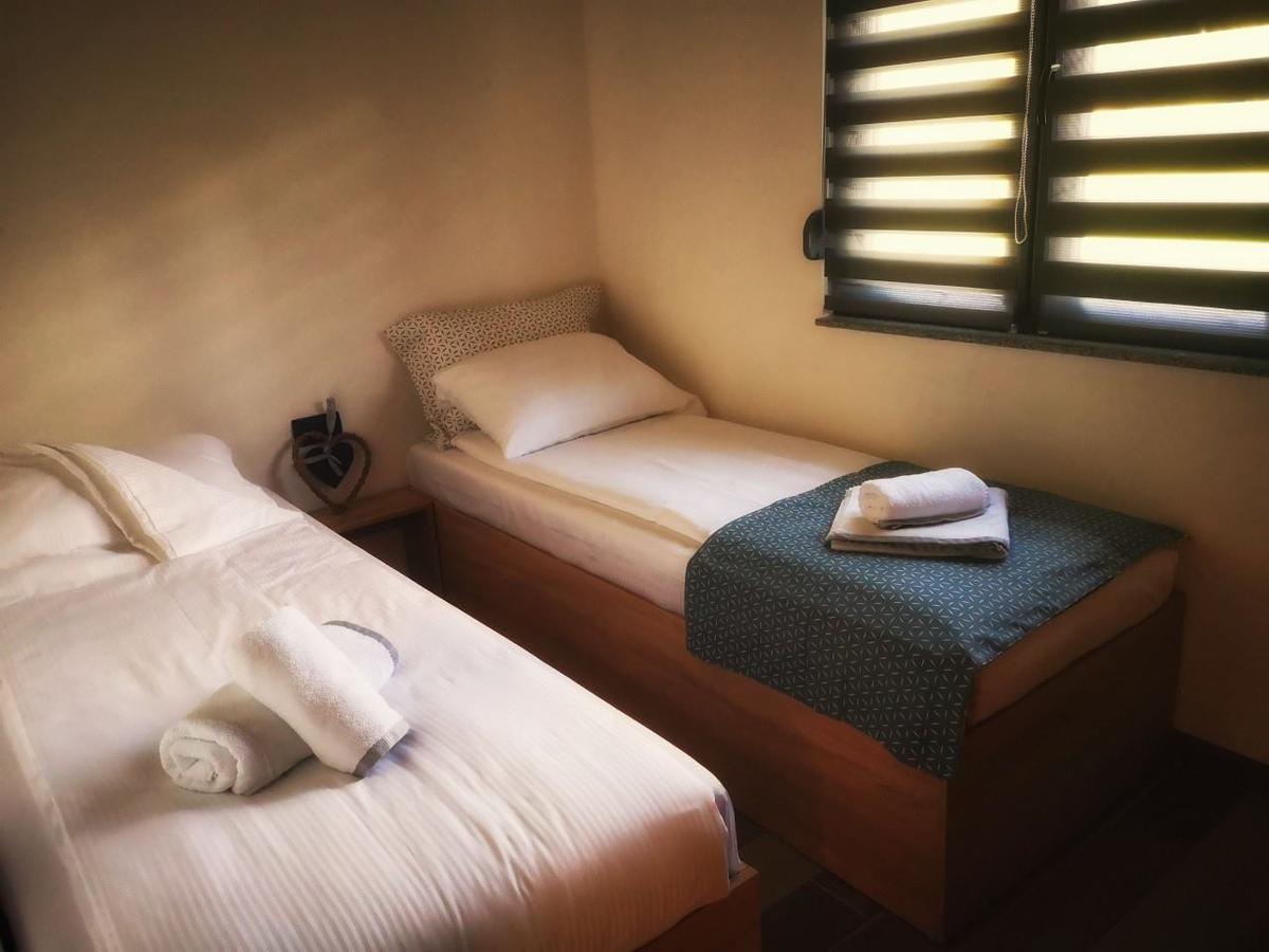 Holiday home Green coast Bosanska Krupa Buitenkant foto